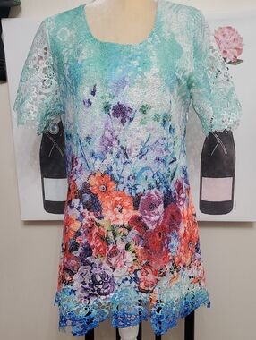Feratelli tunic blouse size large